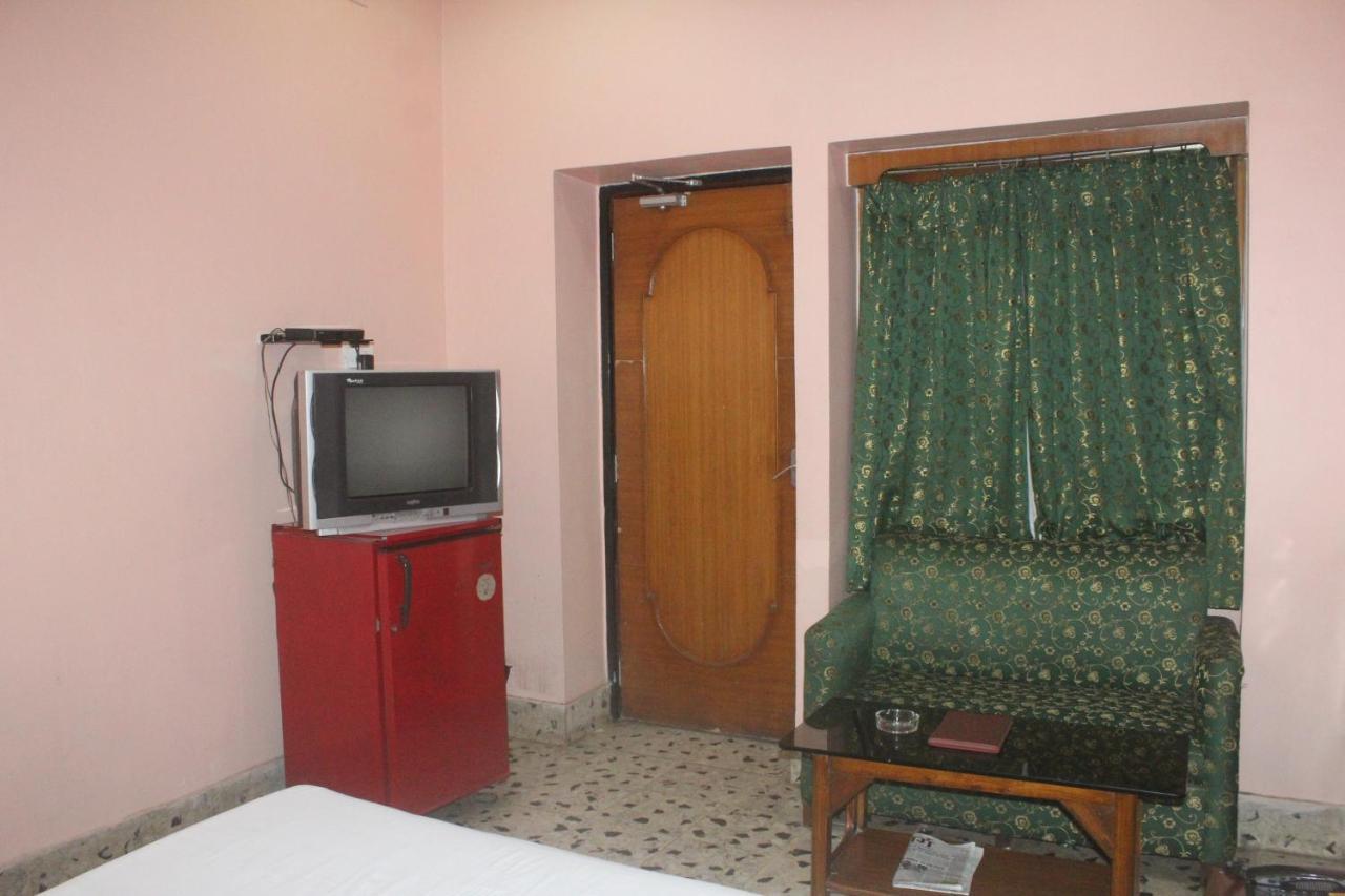 Hotel Heera Kalkutta Exterior foto