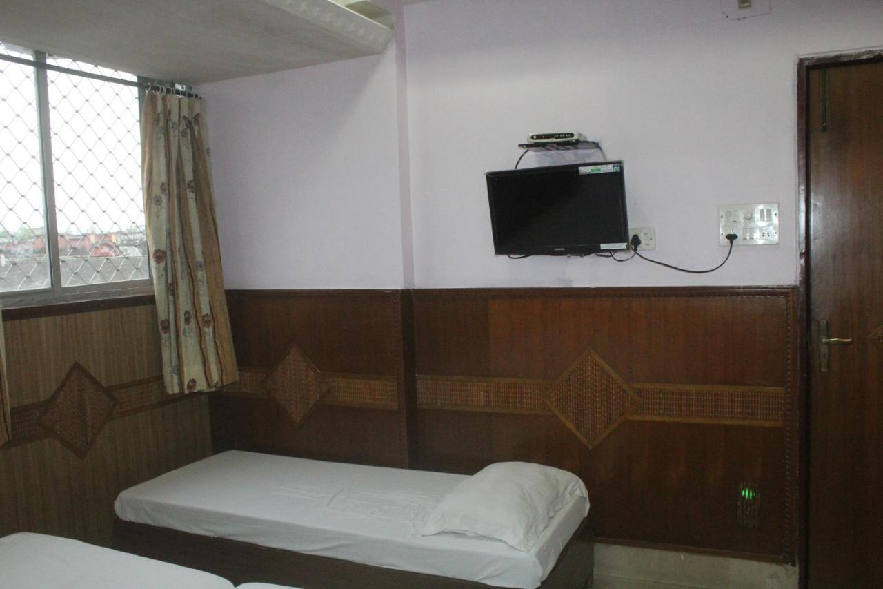 Hotel Heera Kalkutta Exterior foto