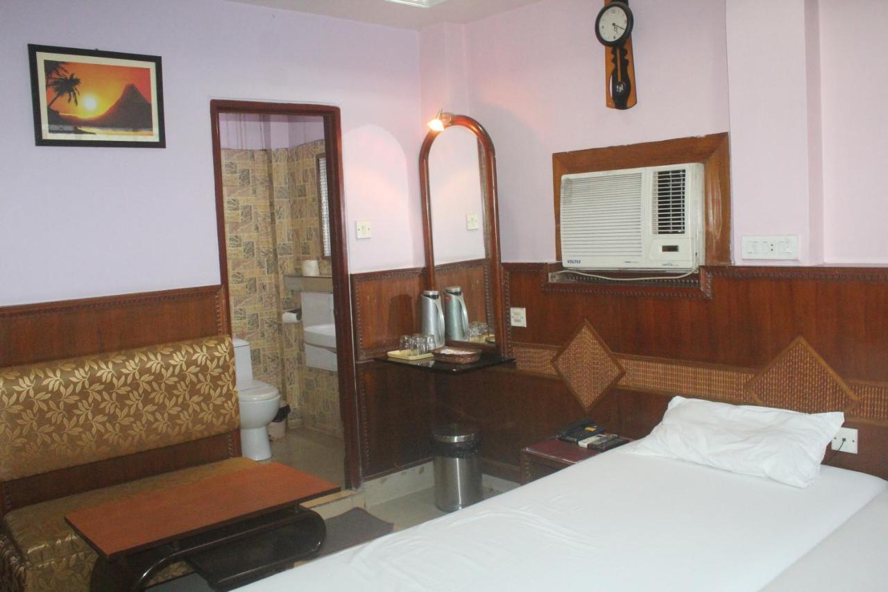 Hotel Heera Kalkutta Exterior foto