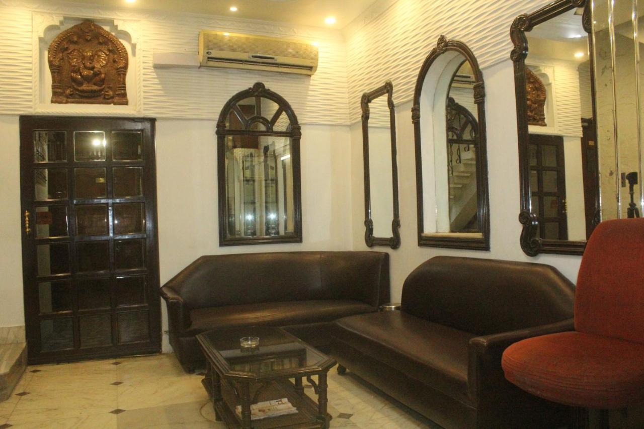 Hotel Heera Kalkutta Exterior foto